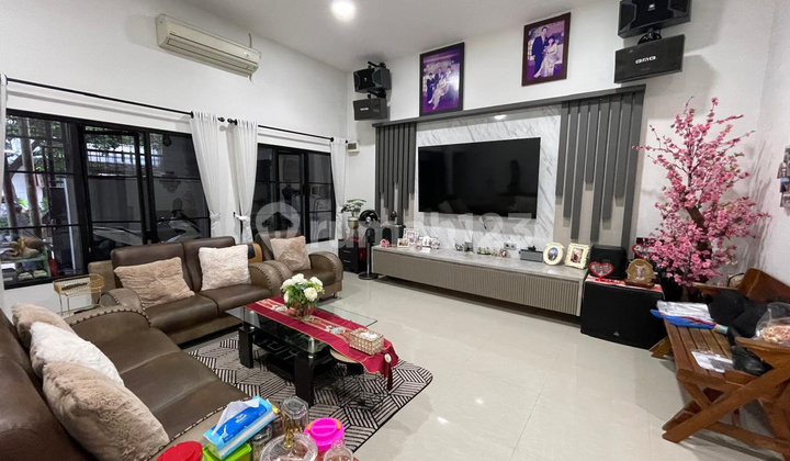 Ready-to-Occupy House + Ready-to-Occupy in Jelambar, West Jakarta