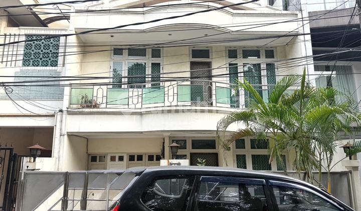 Rumah 8X18 Depan Taman Green Ville Jakarta Barat Rumah 8X18 Depan Taman Green Ville Jakarta Barat