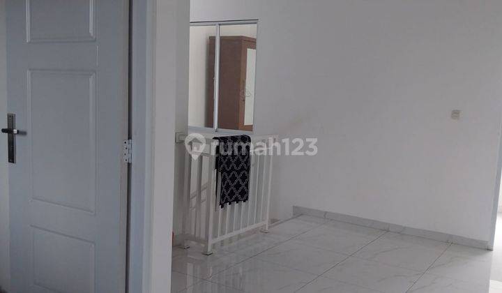 Rumah Semi Furnish 3lt Row 2 Mobil Tanjung Duren Jakarta Barat 2