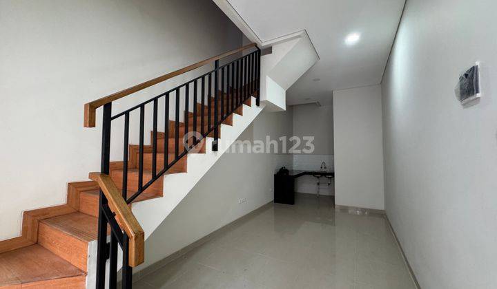 Rumah Baru 3.25 Lt Siap Huni Strategis Taman Ratu Jakarta Barat 2