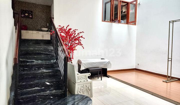 Termurah! Rumah Hoek 2lt Furnish Green Ville Jakarta Barat 2