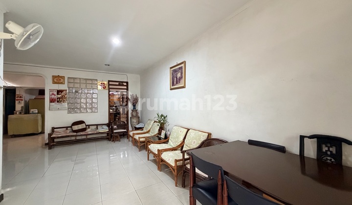 House 148M2 Front View Taman Ratu West Jakarta House 148M2 Front View Taman Ratu West Jakarta