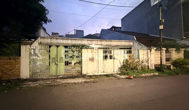 Rumah Lama 11X20 Cocok Bangun Kost Jakarta Barat Rumah Lama 11X20 Cocok Bangun Kost Jakarta Barat