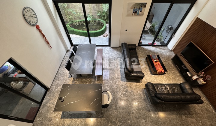 Rumah Suasana Villa 3lt Modern Minimalis Duri Kepa Jakarta Barat 2
