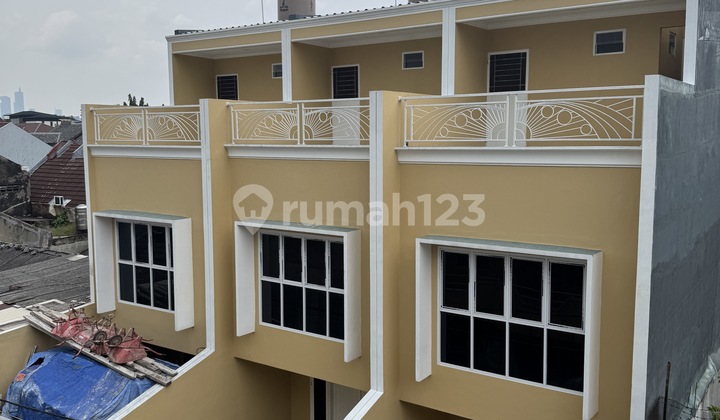 Rumah Baru 4.3X15 Modern Minimalis Duri Kepa Dekat Tanjung Duren Jakarta Barat