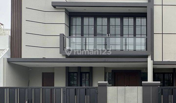 Rumah Baru 3 Lantai Dalam Cluster Permata Buana, Jakarta Barat 1