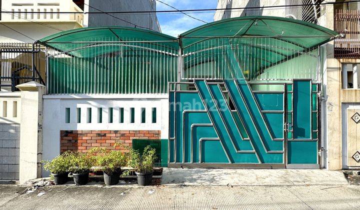 Rumah Siap Huni 126m2 Row 2mbl Taman Ratu Jakarta Barat 1