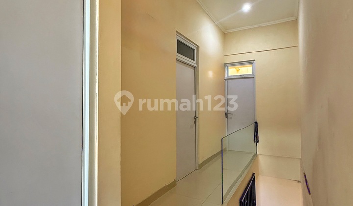 Rumah Modern Uk 5X13 Furnish Terawat Bebas Banjir Dalam Komplek Tanjung Duren Jakarta Barat 2
