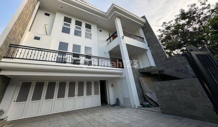 Rumah Baru 4lantai Strategis Puri Indah, Jakarta Barat 1