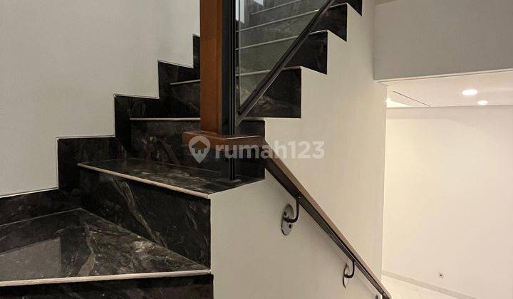 Rumah Baru 3 Lantai Dalam Cluster Permata Buana, Jakarta Barat 2