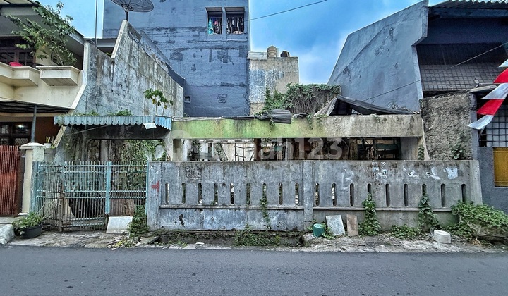 Rumah Tua Potensi Hitung Tanah Row 2 Mobil Tanjung Duren Jakarta Barat Rumah Tua Potensi Hitung Tanah Row 2 Mobil Tanjung Duren Jakarta Barat