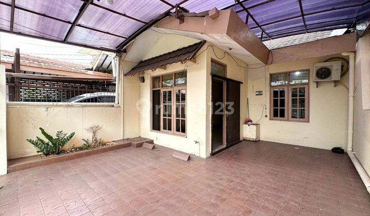 Rumah Lama 1.25 Lantai Row 2mobil Bebas Banjir Duri Kepa Dekat Tanjung Duren Jakarta Barat 1