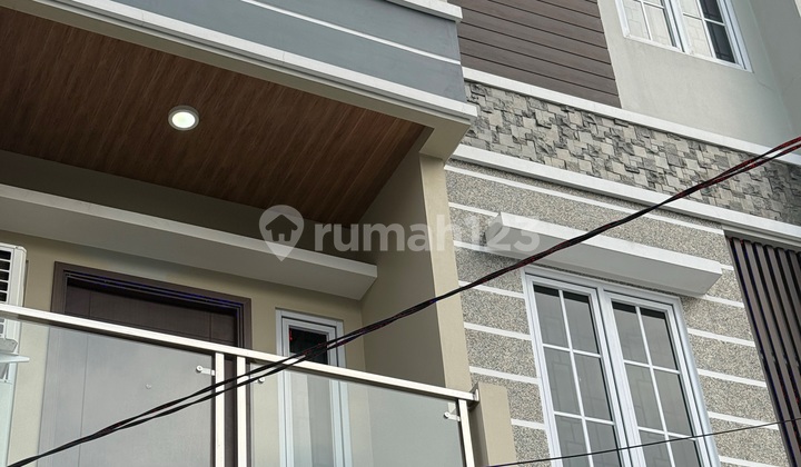 Brand New 6X15 Inside Tomang Complex, West Jakarta 2