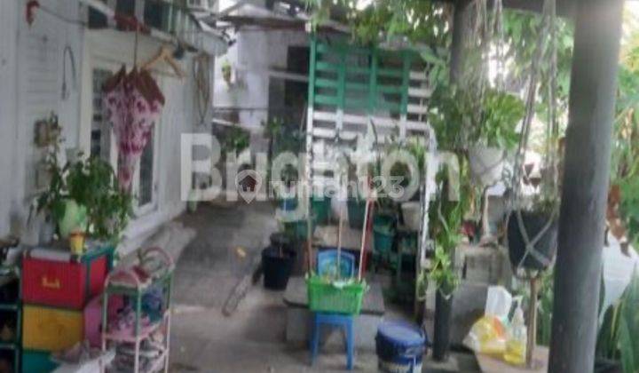 Cocok Bangun Kost! Rumah Lama Strategis Lebar Jalan 2 Mobil Lega Tanjung Duren, Jakarta Barat 2