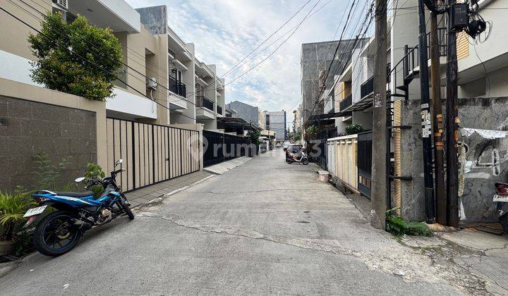 Free Bphtb! Rumah Siap Huni Cocok Kost / Tempat Tinggal Strategis Cluster Tanjung Duren Selatan Jakarta Barat 2