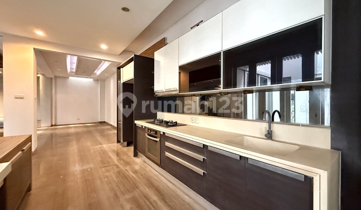 Luxurious Corner House with Basement and Swimming Pool in Kebayoran Lama, South Jakarta 8