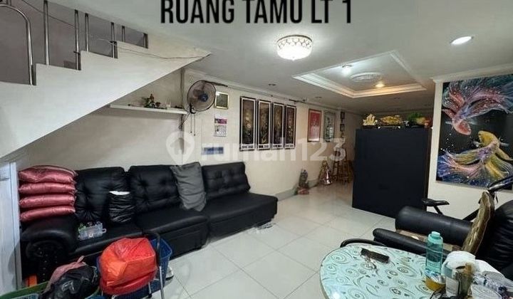Rumah 2.5 Lantai Komplek Sport Club Duta Mas Jakarta Barat Rumah 2.5 Lantai Komplek Sport Club Duta Mas Jakarta Barat