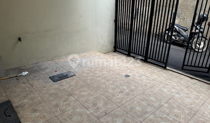 Rumah Baru 4.2X11 Strategis Tanjung Duren Jakarta Barat Rumah Baru 4.2X11 Strategis Tanjung Duren Jakarta Barat