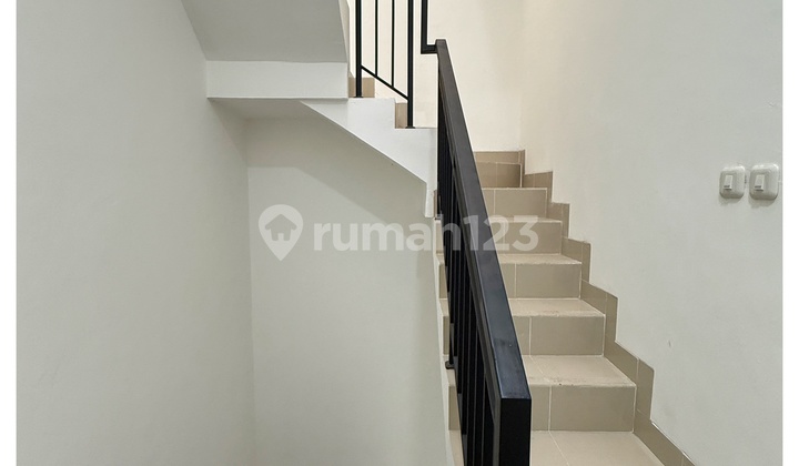 Rumah Baru Minimalis Modern Strategis Belakang Mall Taman Anggrek Cluster Tanjung Duren Jakarta Barat 5