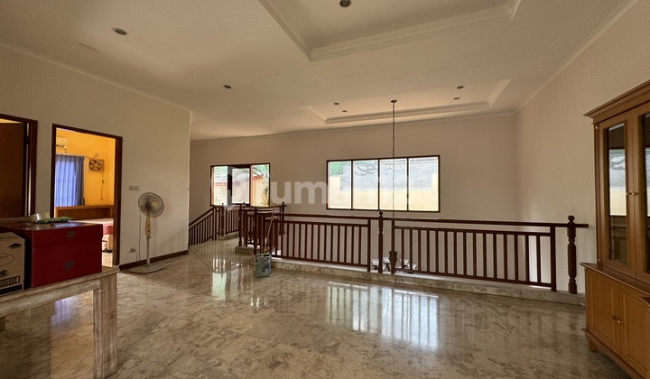 Adhi Karya Kedoya Luxury House West Jakarta 2