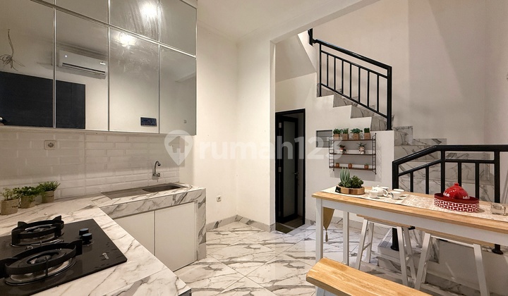 Low DP New House Furnished 3.5 Floors Kedoya West Jakarta 2