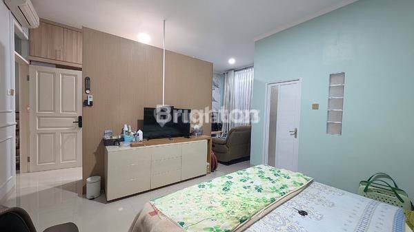 Rumah Cantik 3 Lantai Row 2 Mobil Duri Kepa, Jakarta Barat 2