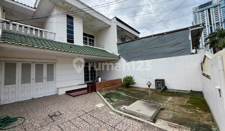 Jarang Ada! Rumah Lama 8X25 Jalan Boulevard Taman Ratu Jakarta Barat Jarang Ada! Rumah Lama 8X25 Jalan Boulevard Taman Ratu Jakarta Barat