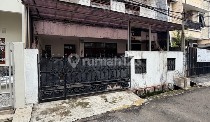 Rumah Lama 9X15 Strategis Row 2 Mobil Tanjungduren Jakarta Barat