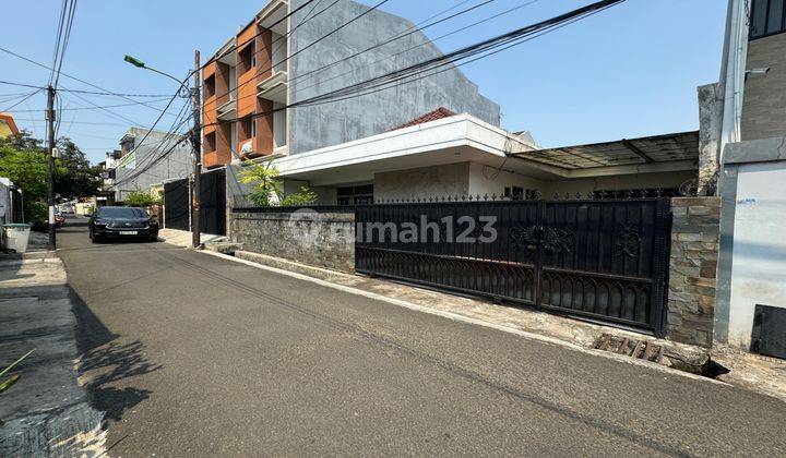 Rumah Lama 1 Lt Bebas Banjir Tomang, Jakarta Barat 1