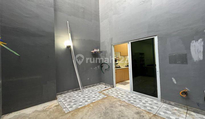 Rumah Baru Full Furnish 3lt Strategis Grogol, Jakarta Barat 2