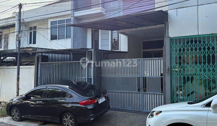Rumah 2.5lt Semi Furnish Bagus Siap Huni Taman Ratu Jakarta Barat 1