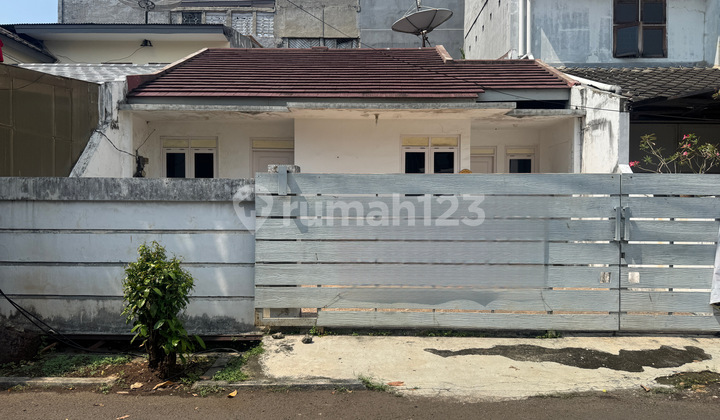 Rumah Lama 8x15 Strategis Puri Indah Jakarta Barat 2