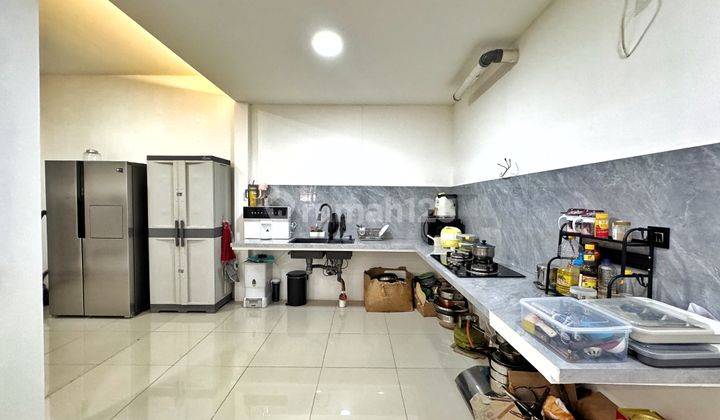 Jarang Ada! Rumah Hoek 3lt Siap Pakai Duri Kepa Dekat Tanjung Duren Jakarta Barat 3