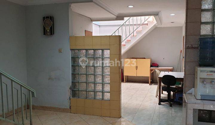 Rumah 2lt Row 2mobil Taman Cosmos Dekat Taman Ratu Jakarta Barat 2