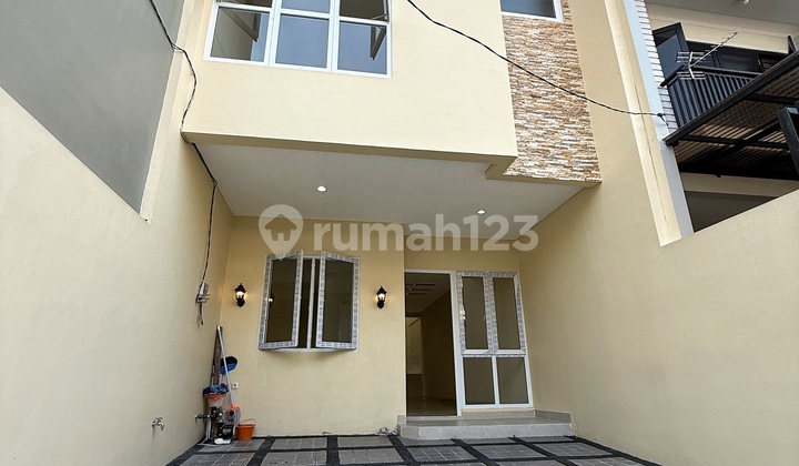 *jarang Ada* Rumah Baru 3lt Row 2mobil Lega Duri Kepa Dekat Tanjung Duren Jakarta Barat