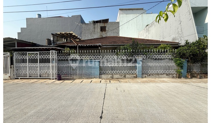 Rumah Strategis Jalan Lebar Duri Kepa Jakarta Barat