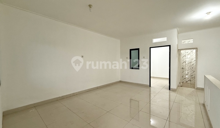 Rumah Baru 3lt Row 2 Mobil Duri Kepa Dekat Tanjung Duren Jakarta Barat 2