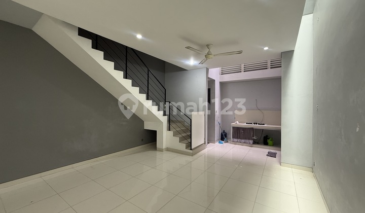 Rumah Modern 3Lt Carport 2Mobil Taman Ratu Jakarta Barat 1