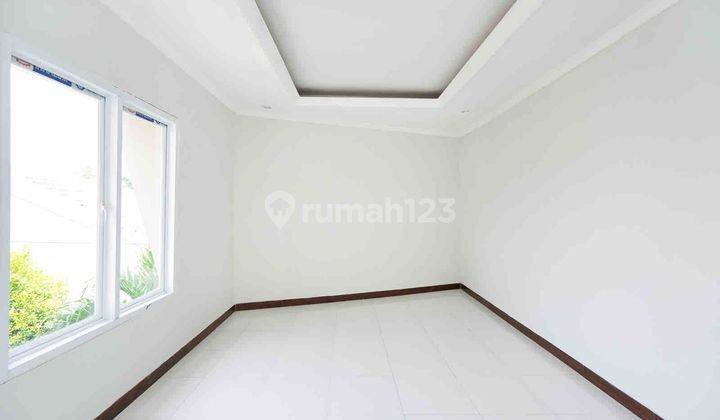 Rumah Hook Dekat Pemda Cibinong Acropolis Free Biaya Kpr 2