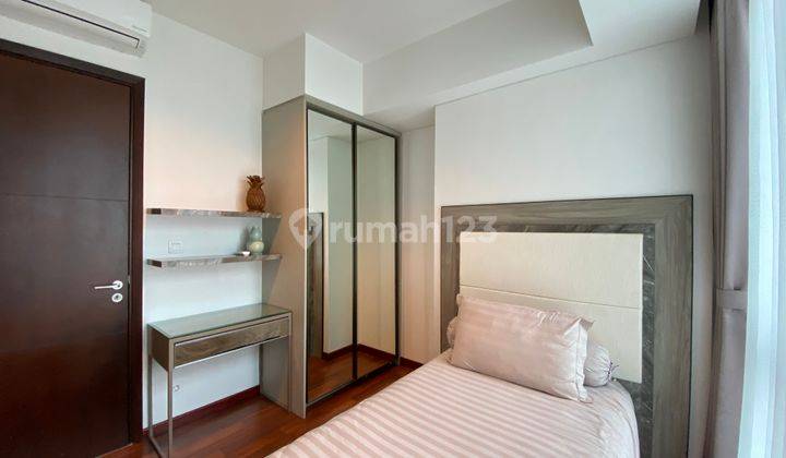 Disewakan Unit Casa Grande Terbatas Private Lift 3Br Connecting Mall 4