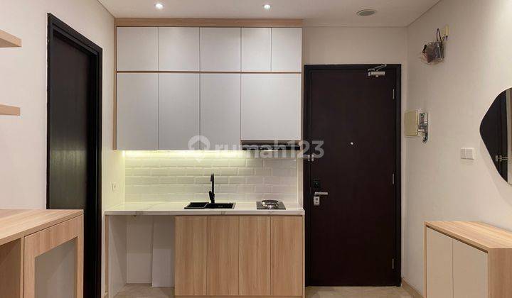 Disewakan Unit Baru Interior 2+1 Bedrooms Siap Huni Sudirman Suites 2