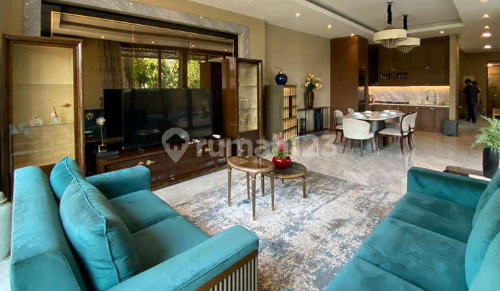 Furnished House Ready to Live in the Strategic Senayan Area Furnished House Ready to Live in the Strategic Senayan Area