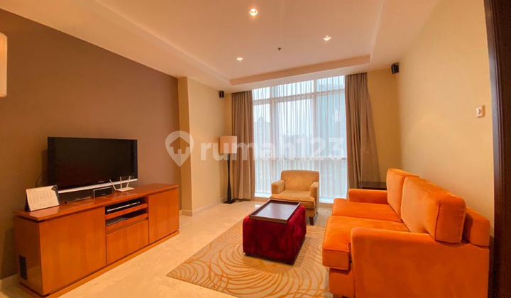  Apartemen Oakwood Premier Cozmo 1 Kamar Tidur Furnished Bagus