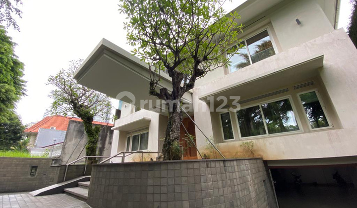 Dijual Rumah Mewah Di Menteng  Kondisi Bagus dan Terawat 2