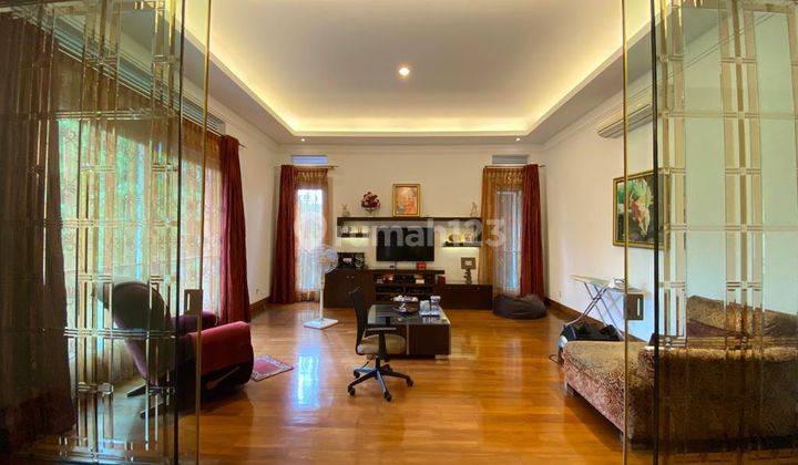 Dijual Rumah Mewah Di Menteng  Kondisi Bagus dan Terawat 9