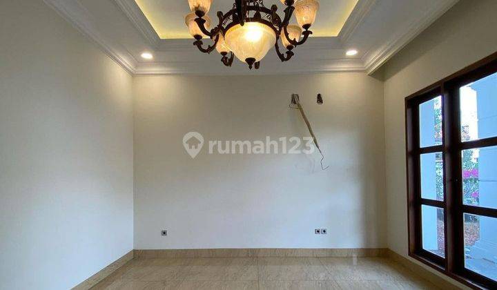 Dijual Rumah Mewah Design Neo Classic di Gandaria Jakarta Selatan 2