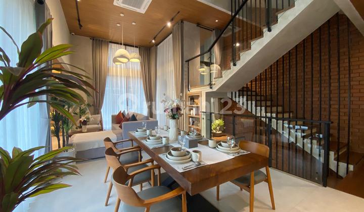 Nivara Resort Townhouse at Wijaya 