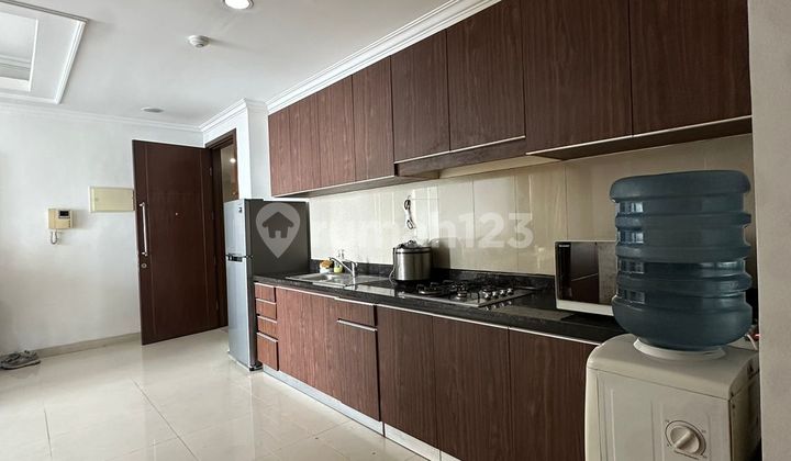 dapur disewakan apartemen denpasar residence 2br
