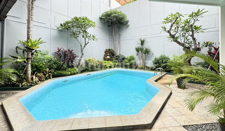 For Rent House in Strategic Pondok Indah Area 4Br Pool For Rent House in Strategic Pondok Indah Area 4Br Pool