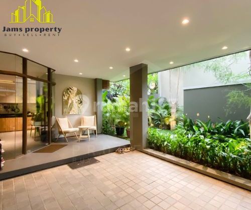 For Sale: Nivara Resort Townhouse in Wijaya, 3 BR, Location Near South Jakarta City Center 2